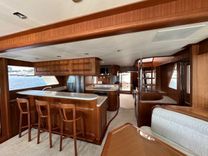Продажа яхты 65ft 2020 Endurance 658L, Unicorn - HAMPTON YACHTS