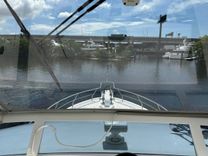 Лучшая цена на 65ft 2020 Endurance 658L, Unicorn - HAMPTON YACHTS