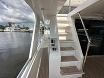 Купить яхту 65ft 2020 Endurance 658L, Unicorn в Shestakov Yacht Sales