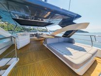 the best price on Sunseeker 86 Yacht 86
