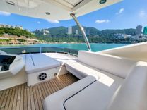 the best price on Sunseeker 86 Yacht - Sunseeker