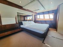 Buy a yacht Sunseeker 86 Yacht 2009