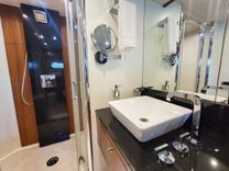 the best price on Sunseeker 86 Yacht 88