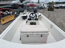 Лучшая цена на 17' Mako 2014 Pro 17 Skiff - MAKO