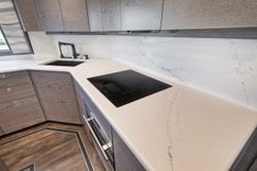 Купить яхту LADY SURFBUM - VIKING в Shestakov Yacht Sales