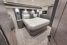 Лучшая цена на LADY SURFBUM 2024