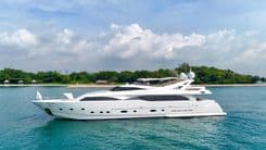 Buy a yacht Custom Line 112 2005