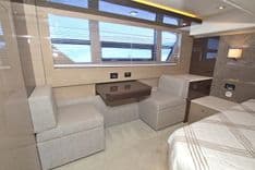 Buy a yacht Stepping Stone V - Cruisers Yachts