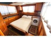 Buy a yacht Funky Monkey