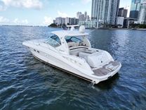 Купить яхту SEA RAY SUNDANCER 44 44 в Shestakov Yacht Sales