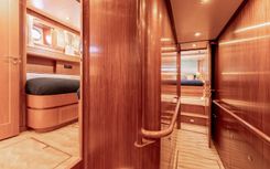 best yacht sales deals SCARENA 1995