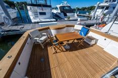 Buy a yacht Misty Blue 2004