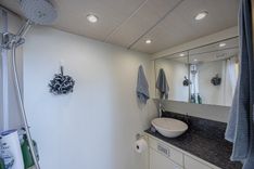 best yacht sales deals Dirty Dawg 75