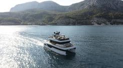 2024 Lazzara LPC 300 2026 yacht sale