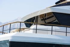 best yacht sales deals 2024 Lazzara LPC 300 - Lazzara