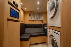 best yacht sales deals Midlife Muse 90
