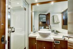 Buy a yacht Princess 62 62