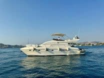 Buy a AZIMUT 46 48 at Shestakov Yacht Sales