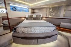 the best price on Bob 'N Around L550