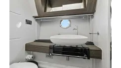 Продажа яхты LITHIUM