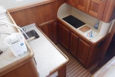 Купить яхту Betty Sue 34 Trawler в Shestakov Yacht Sales