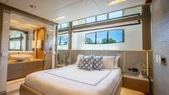 Short Story - HORIZON MOTOR YACHTS