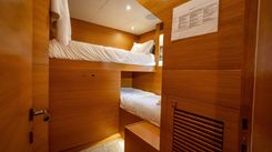 Buy a yacht Short Story 122