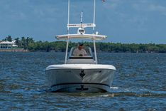 Стоимость яхты 32' INTREPID