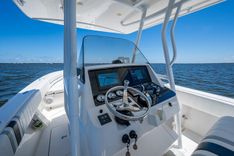 Продажа яхты 32' INTREPID 32