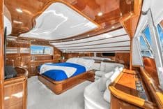 Ferretti Yachts Custom Line 94 2002