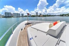 Buy a yacht Ferretti Yachts Custom Line 94 94