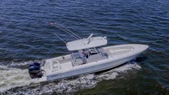 32' INTREPID - INTREPID POWERBOATS INC.