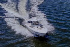 Продажа яхты 32' INTREPID - INTREPID POWERBOATS INC.