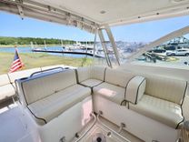 ABLE II - HUNT YACHTS price