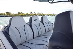 Buy a yacht DEVENZO - Midnight Express Powerboats