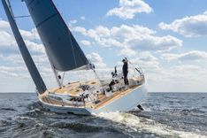 Купить яхту Invictus 58 в Shestakov Yacht Sales