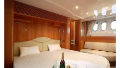the best price on LADENSTEIN 72 LADENSTEIN 72