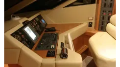 best yacht sales deals LADENSTEIN 72 2004