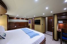 best yacht sales deals Jule - PACIFIC MARINER