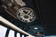 Лучшая цена на NO NAME 305 LXF