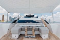 Buy a yacht CHAMELEON 90