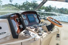 the best price on Sea Ray 420 Sundancer 2004