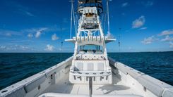Buy a yacht EXECUTIVE DECISION - HCB