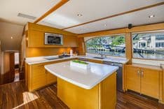 Buy a yacht Farther & Sun