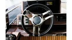 Buy a yacht BUGSY 550 FLY