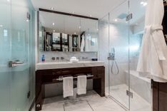 the best price on 95 ft 2018 Sunseeker 95 Yacht, Mirracle - Sunseeker