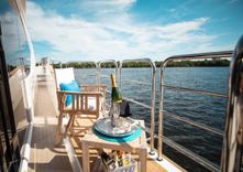 Buy a yacht 95 ft 2018 Sunseeker 95 Yacht, Mirracle - Sunseeker