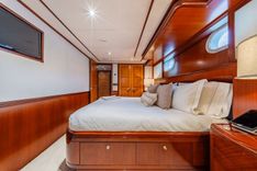 Buy a yacht JUST ENOUGH Ares Marine Tri-Deck