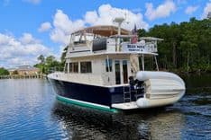 Buy a BLUE NOTE 43 at Shestakov Yacht Sales