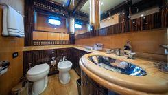 Купить яхту SEA PEARL - Mangusta в Shestakov Yacht Sales